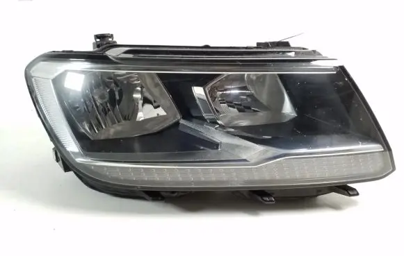 Volkswagen Tiguan Headlight/headlamp 5NB941006B