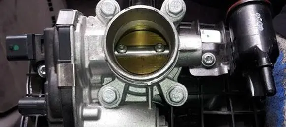 Opel Astra K Throttle valve 