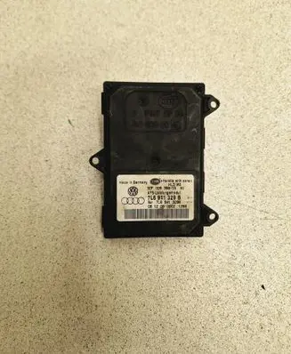 Skoda Octavia Mk2 (1Z) Headlight ballast module Xenon 5DF00936815 7L6941329B