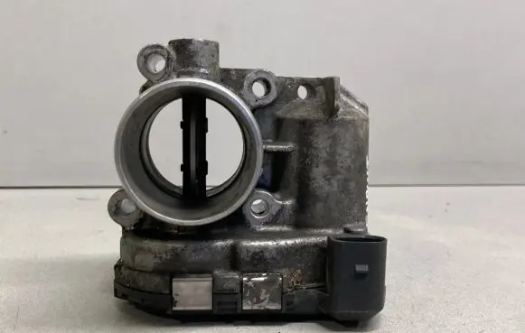 Renault Trafic II (X83) Throttle valve 8200330810 8200330812