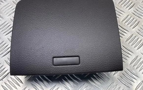 Volkswagen Touareg II Glove box 7P6857922