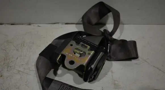 Audi A3 S3 8L Front seatbelt 566187821C