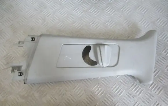 Seat Ibiza III (6L) (B) pillar trim (top)