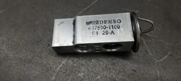 Renault Espace III Vacuum valve 447500-1100