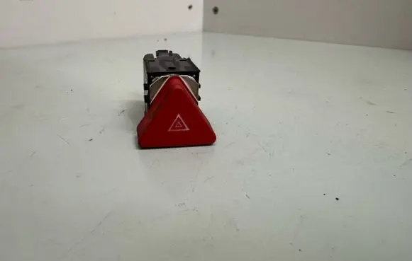 Volkswagen Golf Plus Hazard light switch 5M0953509A 03805N 9751240