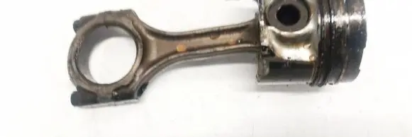 Toyota Avensis T250 Piston with connecting rod 10886 7AA