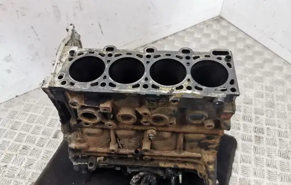 Mazda CX-7 Engine block 