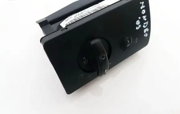 Ford Mondeo Mk III Light switch 1S7T13A024HB