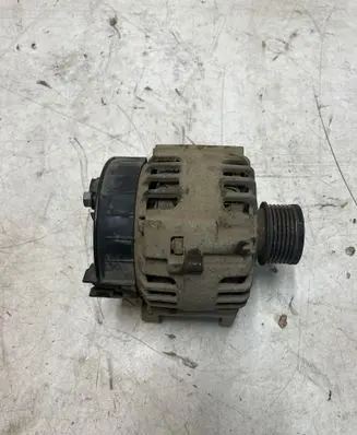 Dacia Logan VAN Generator/alternator SG12B105 2543378A 8200537415