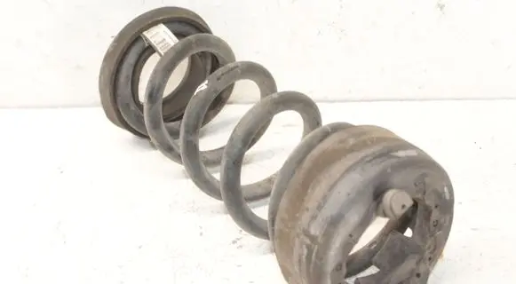 Dodge RAM 1500 DS Front coil spring 05154564AB P05154564AB