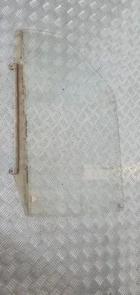 Daihatsu Feroza Front door window/glass (coupe) 