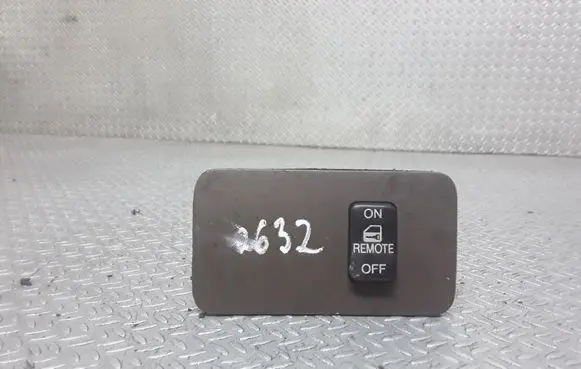 Lexus LS 400 Central locking switch button 