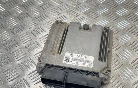 Volkswagen Touareg I Engine control unit/module 7L0907401 1039S08491 0281011960