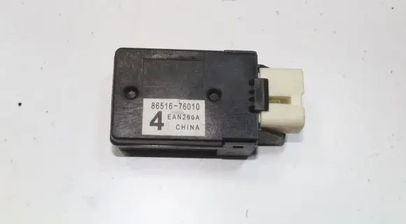 Lexus IS III XE30 Aerial antenna filter 8651676010