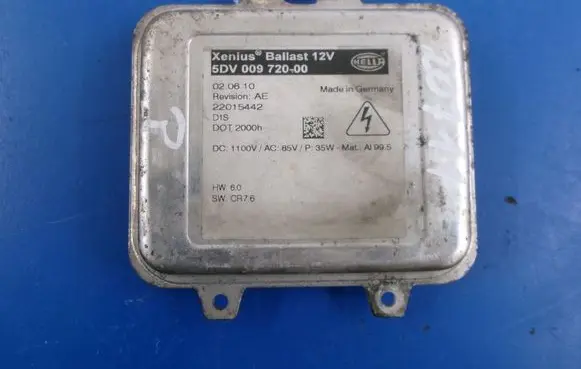Opel Astra J Headlight/headlamp