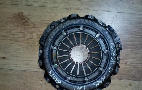 Opel Corsa D Pressure plate 