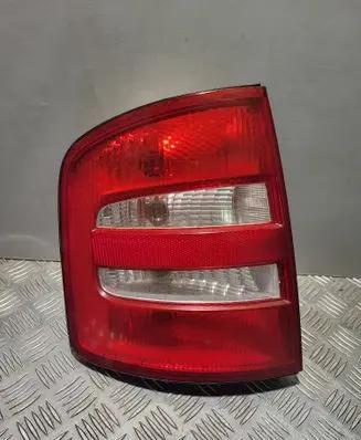 Skoda Fabia Mk1 (6Y) Rear/tail lights 6Y9945095