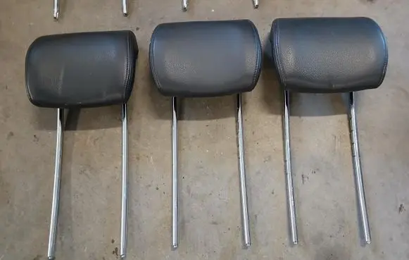 Ford S-MAX Rear seat headrest 