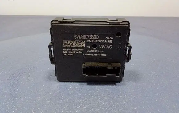 Skoda Octavia 985 Gateway control module 5WA907530D