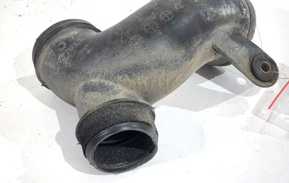Hyundai Tucson JM Air intake hose/pipe 282112E100