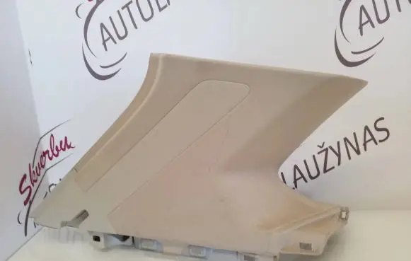 Volkswagen Touareg III (D)pillar trim (top) 760867245M 07092018 P30011751