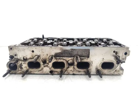 Skoda Octavia Mk3 (5E) Engine head 04L103373