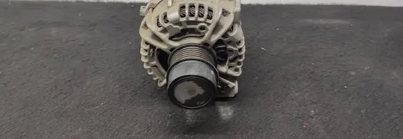 Opel Corsa E Generator/alternator 39007439 0126312030 280515