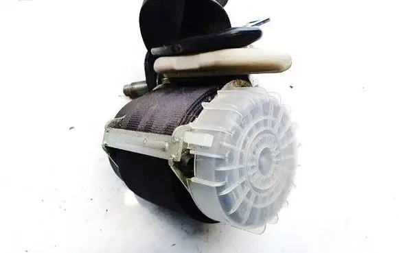 Nissan Leaf I (ZE0) Rear seatbelt 624331900ac 624239501d