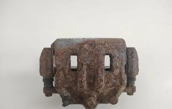 Chevrolet Captiva Front brake caliper