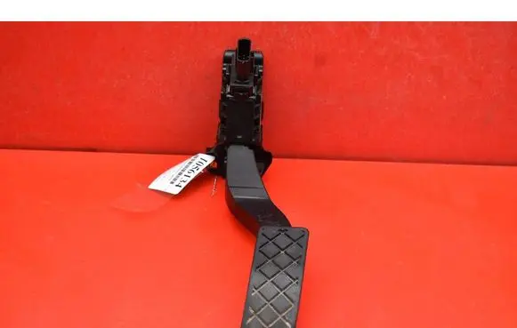 Skoda Octavia 985 Accelerator throttle pedal 5Q1723503K