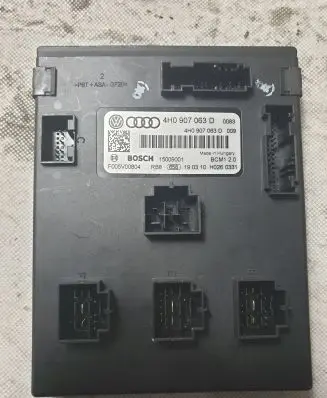 Audi A8 S8 D4 4H Comfort/convenience module 4H0907063D
