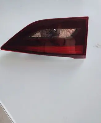 Toyota Avensis T270 Tailgate rear/tail lights