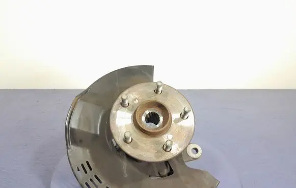 Toyota Corolla E10 Front wheel hub spindle knuckle