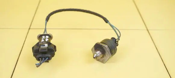 Ford Galaxy Fuel pressure sensor 0261545057 25SP41
