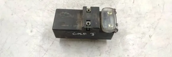 Volkswagen Golf III Coolant fan relay 357919506C 898721000