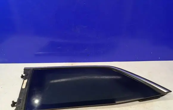 Mercedes-Benz GL X166 Rear side window A1666700087