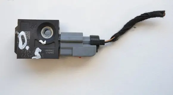 Opel Astra J Airbag deployment crash/impact sensor 13502577
