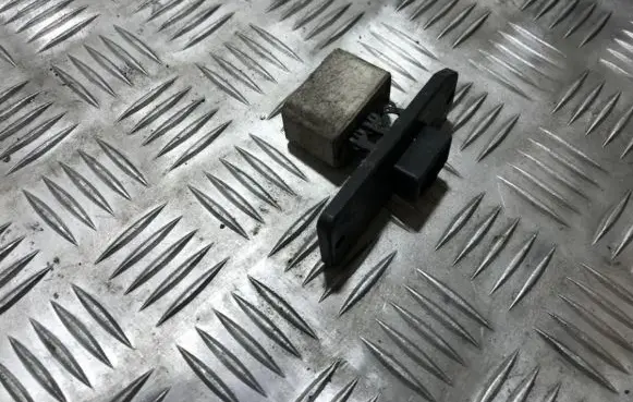 Mitsubishi Galant Heater blower motor/fan resistor