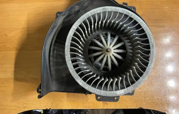Heater fan/blower