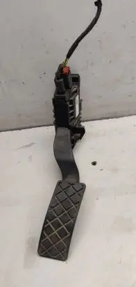Volkswagen PASSAT B8 Accelerator throttle pedal 5q1723503h