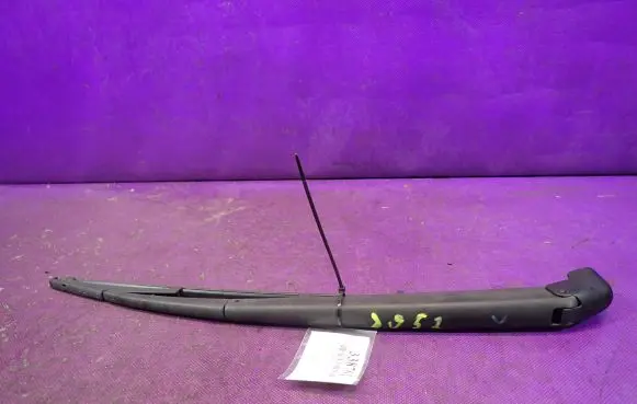 Fiat Stilo Rear wiper blade arm