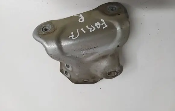 Skoda Fabia Mk3 (NJ) Fender mounting bracket 6V0821142
