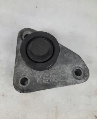 Jaguar XF X250 Engine mounting bracket 4R8Q8680CB