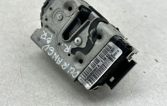 Dodge Durango III Front door lock P04589924AH H0916 T58KD1307