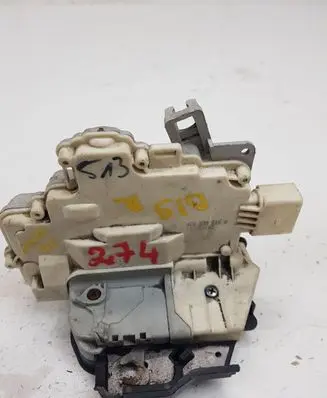 Audi A6 S6 C6 4F Rear door lock 4F0839016A