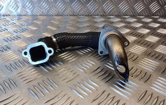 Opel Insignia A EGR valve line/pipe/hose