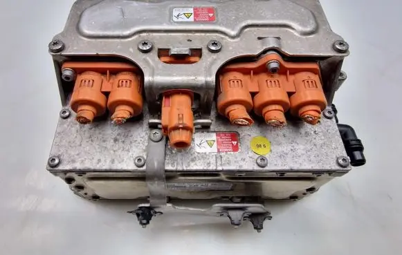 Volkswagen Golf VII Voltage converter inverter 12E010001B