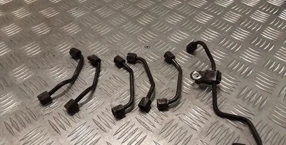 Mercedes-Benz E W211 Fuel injector supply line/pipe 