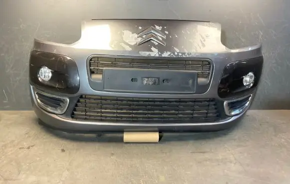 Citroen C3 Picasso Front bumper 9681800777 9681799577