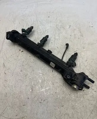 Seat Leon (1M) Fuel main line pipe 06A133317A 037906031AL
